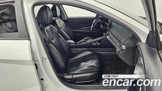 Hyundai AVANTE Avante (CN7) — Фото автомобиля 26