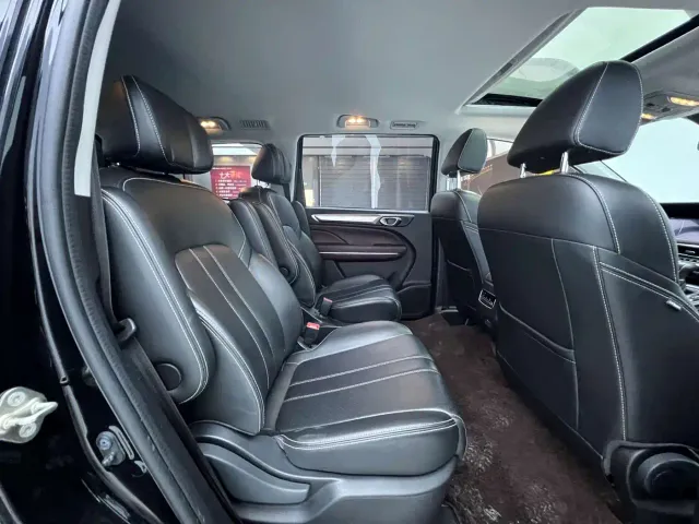 GAC Trumpchi M6 — Фото автомобиля 12