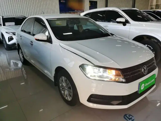 Volkswagen Santana — Фото автомобиля 3