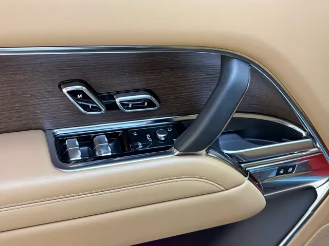 Land Rover Range Rover — Фото автомобиля 11