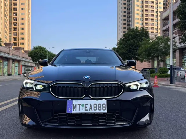 BMW 3 Series — Фото автомобиля 2