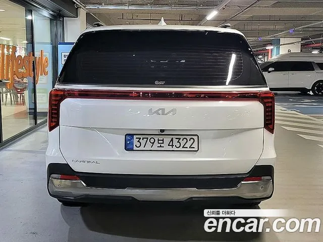 Kia Carnival 4th Gen — Фото автомобиля 4