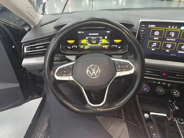 Volkswagen Sagitar — Фото автомобиля 10