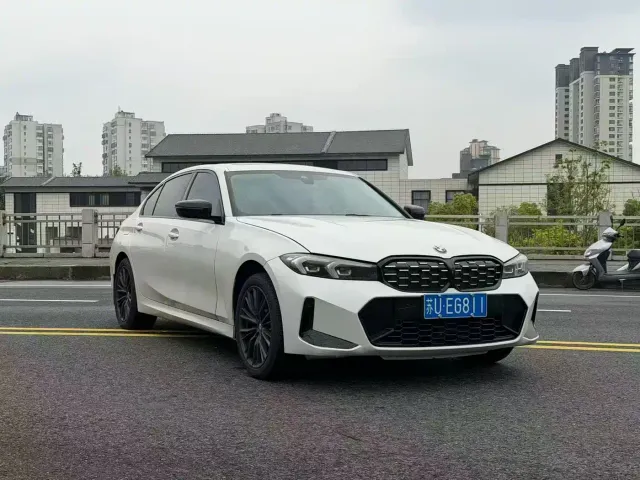 BMW 3 Series — Фото автомобиля 3