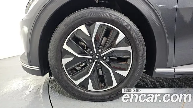 Kia EV6 — Фото автомобиля 5