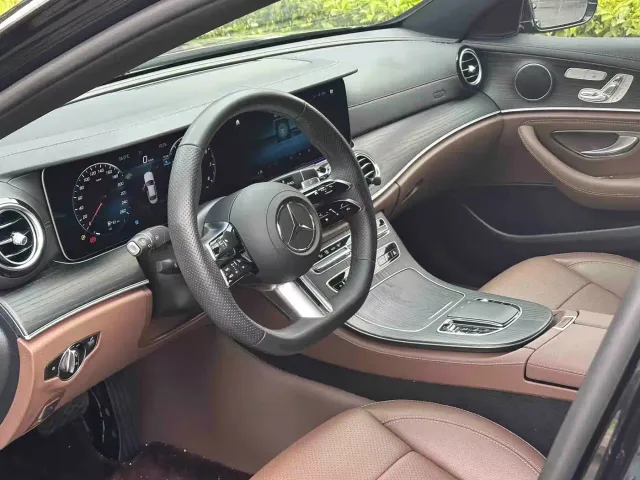 Mercedes-Benz E-Class — Фото автомобиля 7