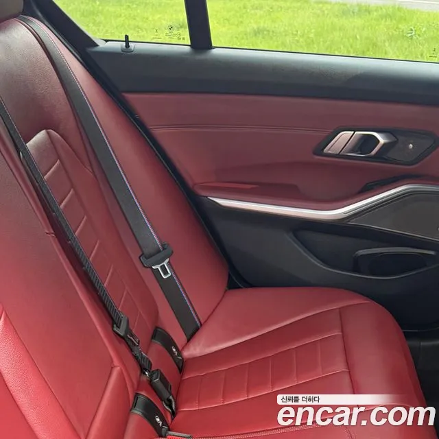 BMW 3 Series — Фото автомобиля 17