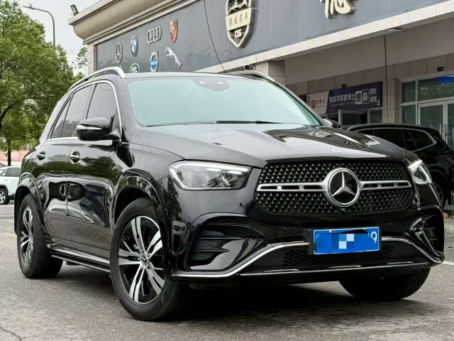 Mercedes-Benz GLE-Class — Фото автомобиля 3