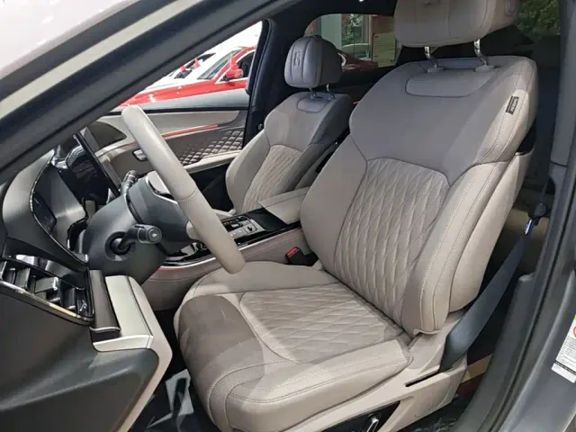 BYD Han — Фото автомобиля 14