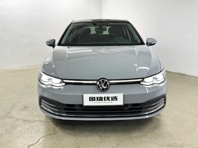 Volkswagen Golf — Фото автомобиля 2