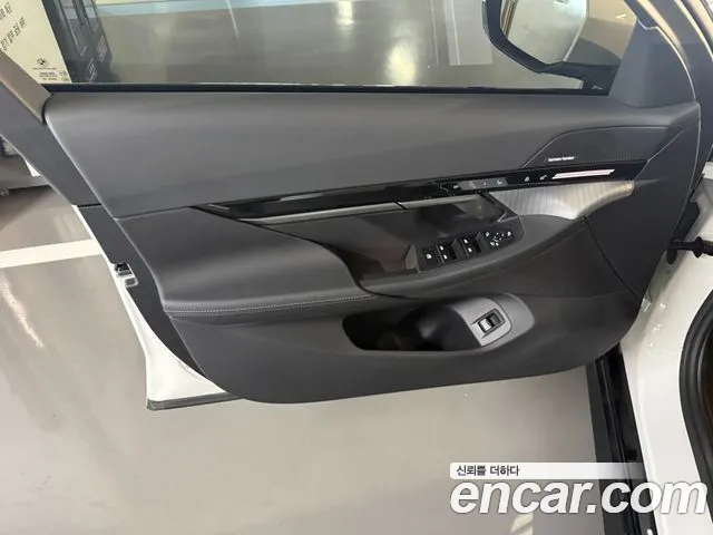 BMW 5-Series — Фото автомобиля 11