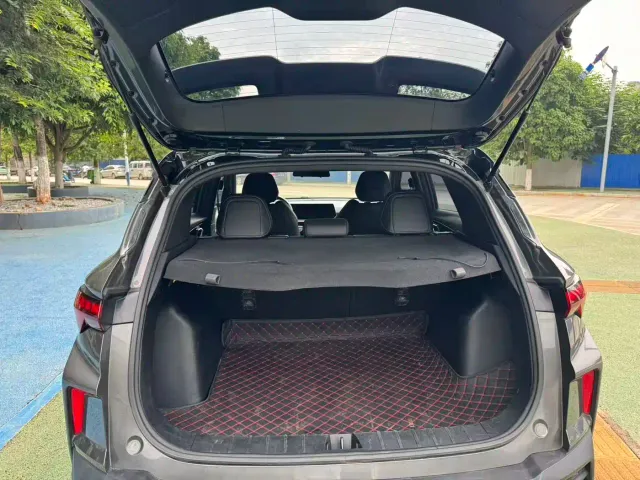 Geely Binyue — Фото автомобиля 19