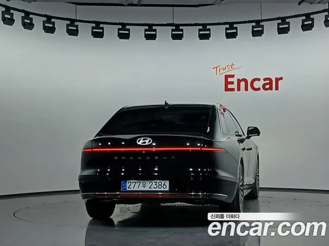 Hyundai Grandeur GN7 — Фото автомобиля 4