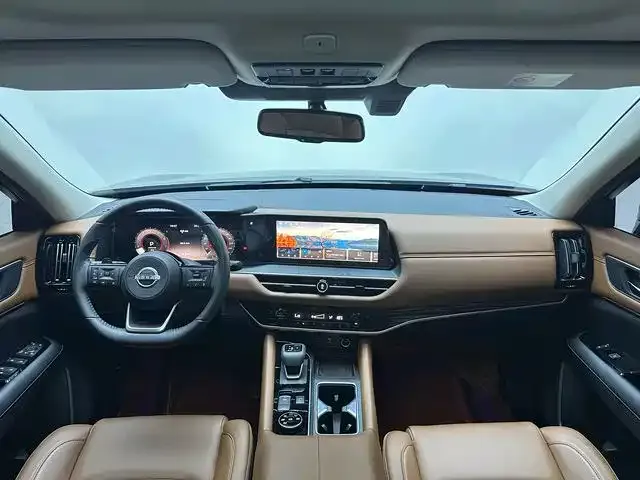 Nissan Terra — Фото автомобиля 4
