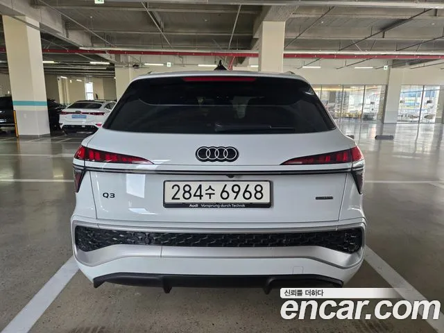 Audi Q3 — Фото автомобиля 4