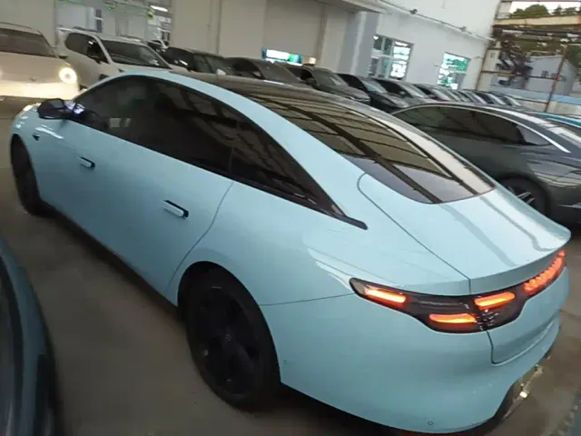 Leapmotor C01 — Фото автомобиля 4