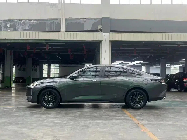 Changan Lamore — Фото автомобиля 11