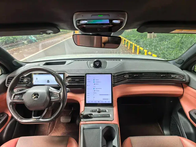 Nio EC6 — Фото автомобиля 7