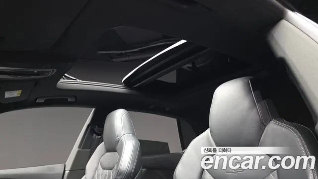 Audi Q8 55 TFSI quattro Premium — Фото автомобиля 18