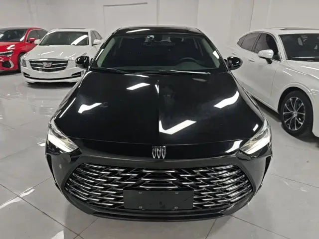 Buick Regal — Фото автомобиля 2