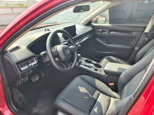 Honda Civic 2023 Model HATCHBACK 240TURBO CVT Extreme Edition — Фото автомобиля 4
