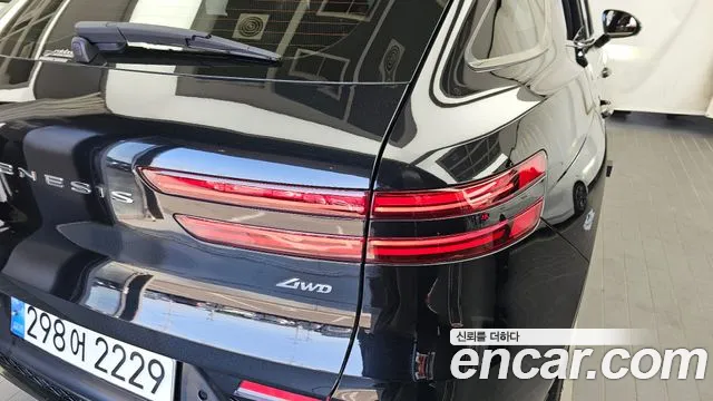 Genesis GV70 — Фото автомобиля 8