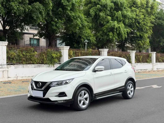 Фотография автомобиля — Nissan Qashqai