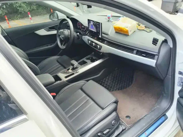 Audi A4L — Фото автомобиля 13