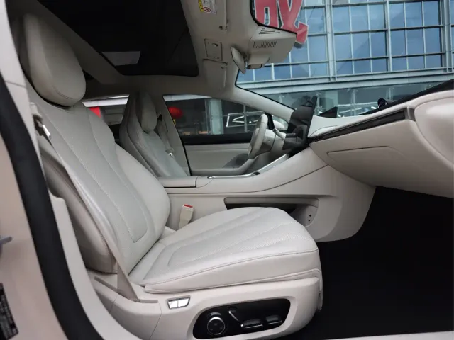 Luxeed S7 — Фото автомобиля 15
