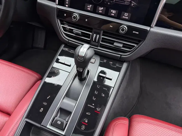 Porsche Macan — Фото автомобиля 5