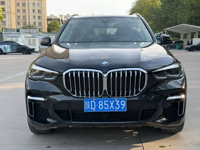 BMW X5 — Фото автомобиля 10
