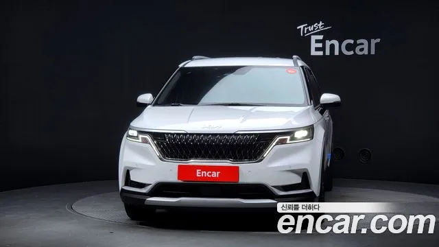 Kia Canival — Фото автомобиля 3