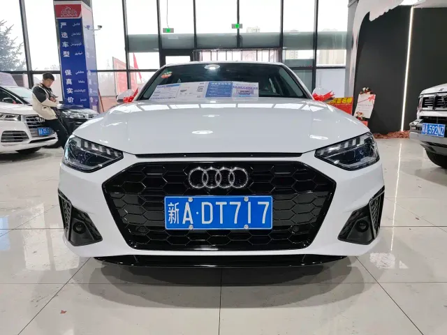 Audi A4L — Фото автомобиля 2