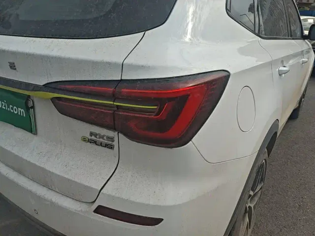 Roewe RX5 — Фото автомобиля 7