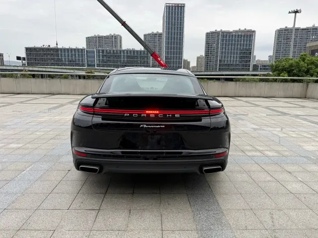 Porsche Panamera — Фото автомобиля 19