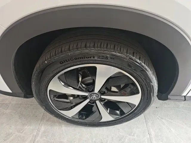 BYD Song PLUS — Фото автомобиля 22
