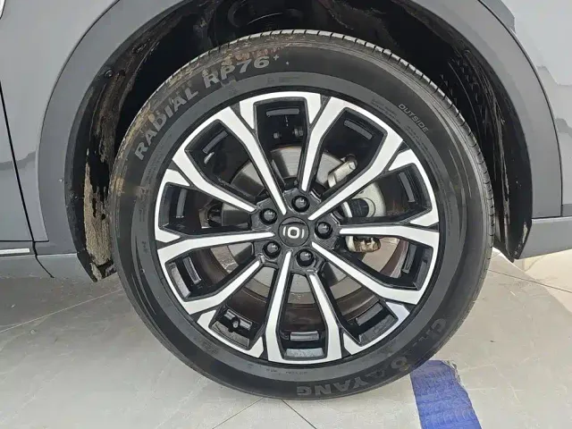 Changan Qiyuan Q05 — Фото автомобиля 6