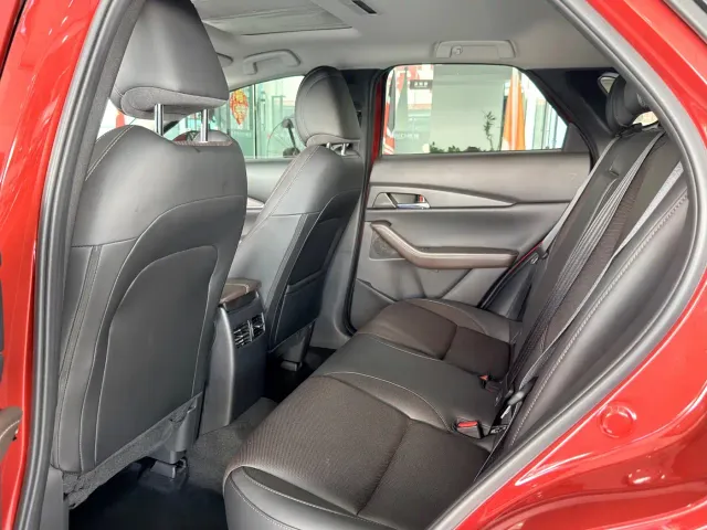 Mazda CX-30 — Фото автомобиля 5