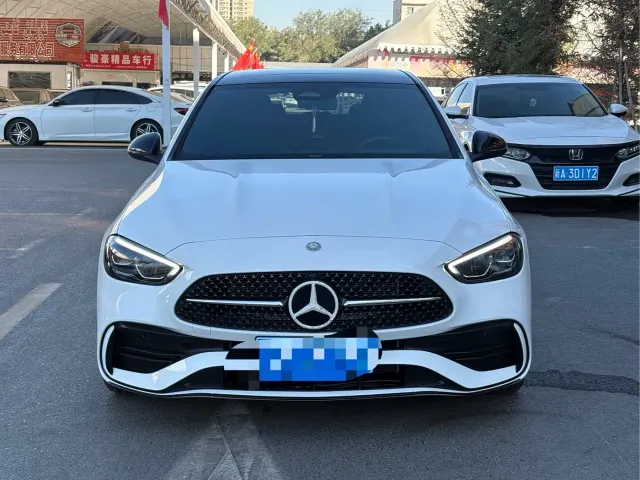 Mercedes-Benz C-Class — Фото автомобиля 2