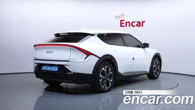 Kia EV6 Long Range — Фото автомобиля 2