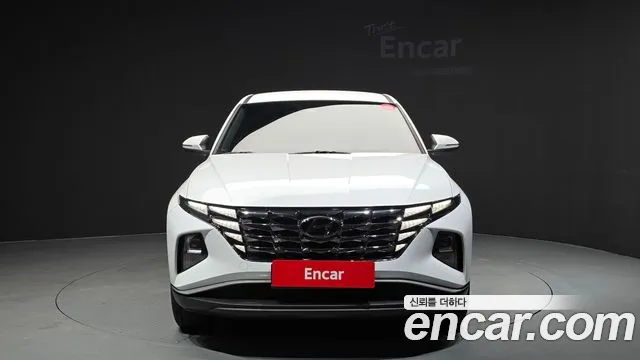 Hyundai Tucson Tucson (NX4) Дизель 2.0 2WD — Фото автомобиля 3