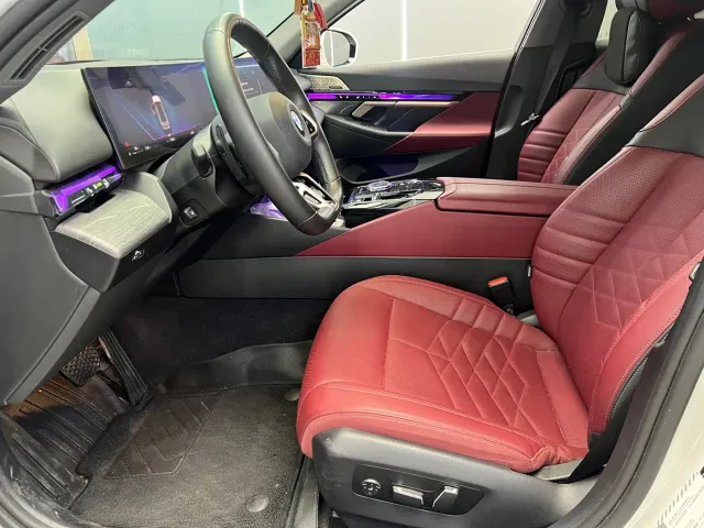 BMW 5 Series — Фото автомобиля 4