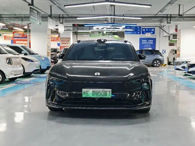 Nio ET5 — Фото автомобиля 3