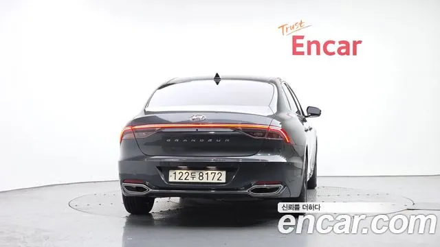 Hyundai Grandeur Premium — Фото автомобиля 4