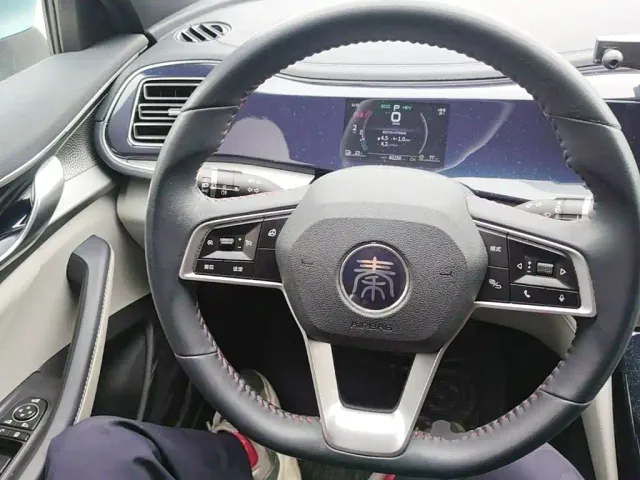 BYD Qin PLUS — Фото автомобиля 10