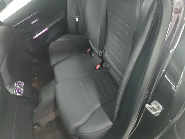 Mercedes-Benz C-Class — Фото автомобиля 16
