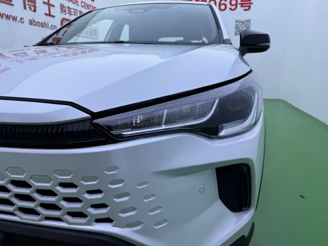 Toyota Corolla Cross — Фото автомобиля 30