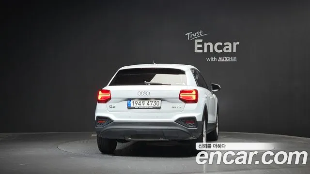 Audi Q2 — Фото автомобиля 4