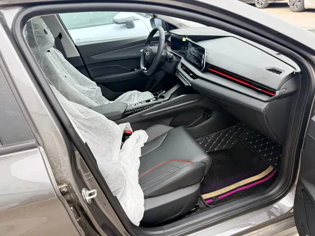 Geely Binrui — Фото автомобиля 8