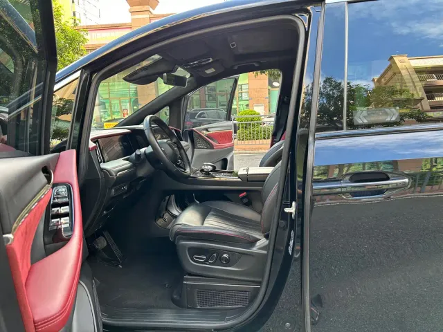 GAC Trumpchi M8 — Фото автомобиля 8